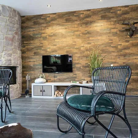 Modern In With Private Sauna *